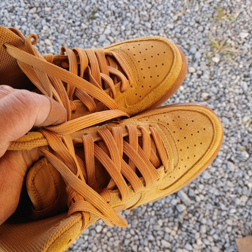 Nike Air Force 1 High LV8 Streetwear/Lifestyle Shoes Size 5 Youth/6.5 Women - Picture 4 of 10